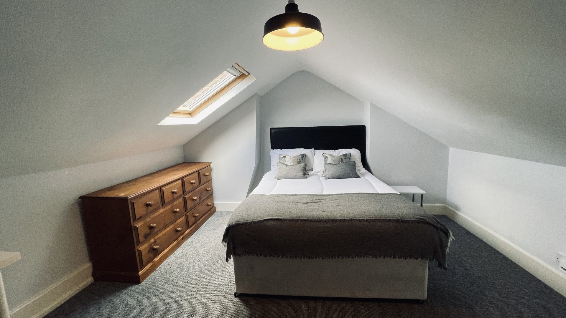 Room Henshall Street in Chester