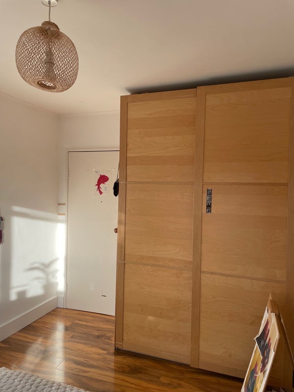 Room Dragoon Road in Greater London