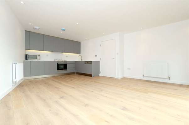 Flat Weston Street in Greater London