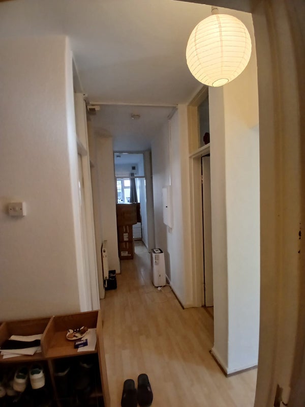 Flat Trundle Street in Greater London