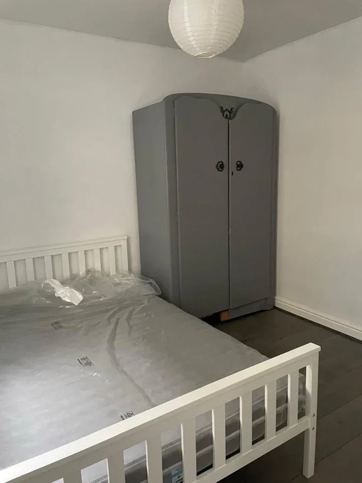 Room Neville Close in Greater London