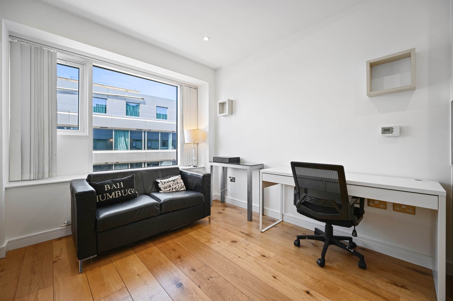 Flat Balfour Road in Greater London