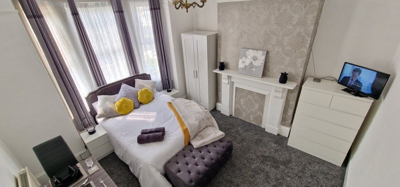 Room Brook Road in Greater London