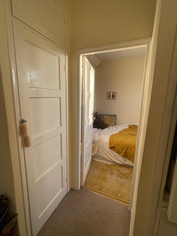 Room Ellsworth Street in Greater London