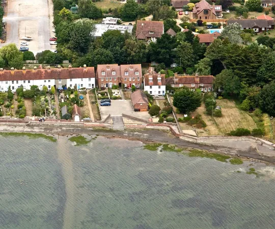 House Shore Road in Chichester