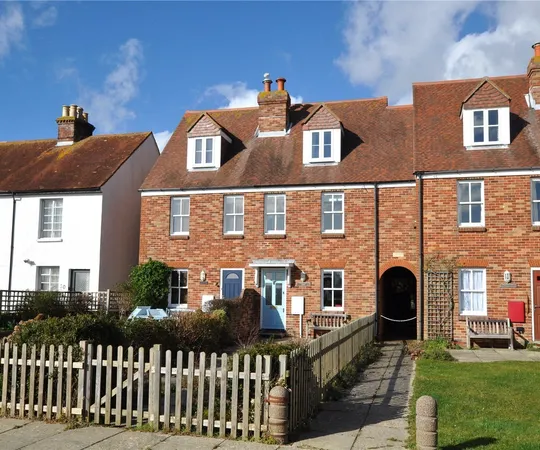 House Shore Road in Chichester