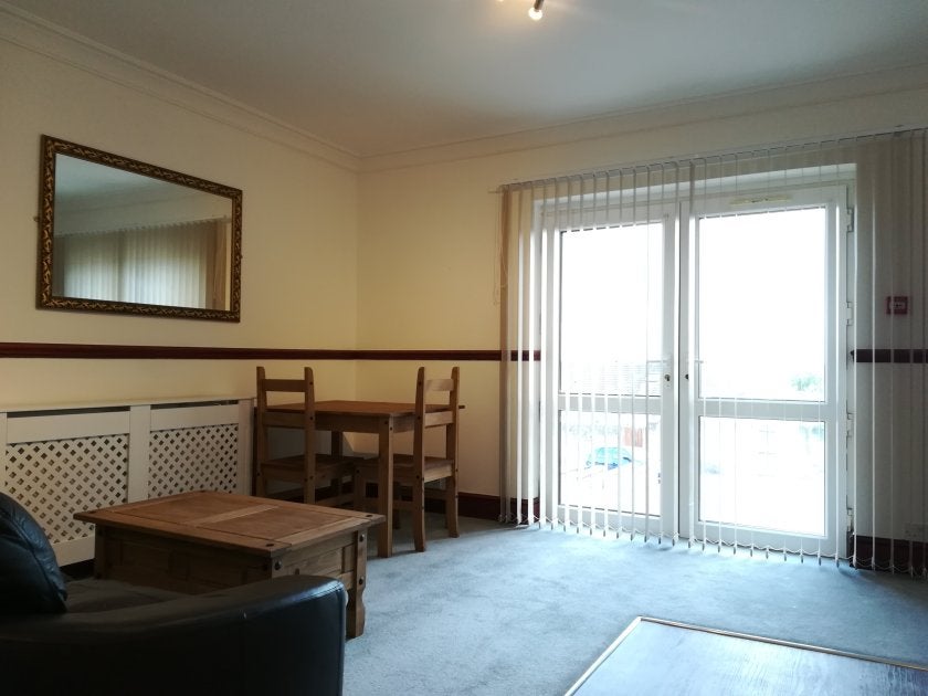 Flat Sketty Road in Swansea