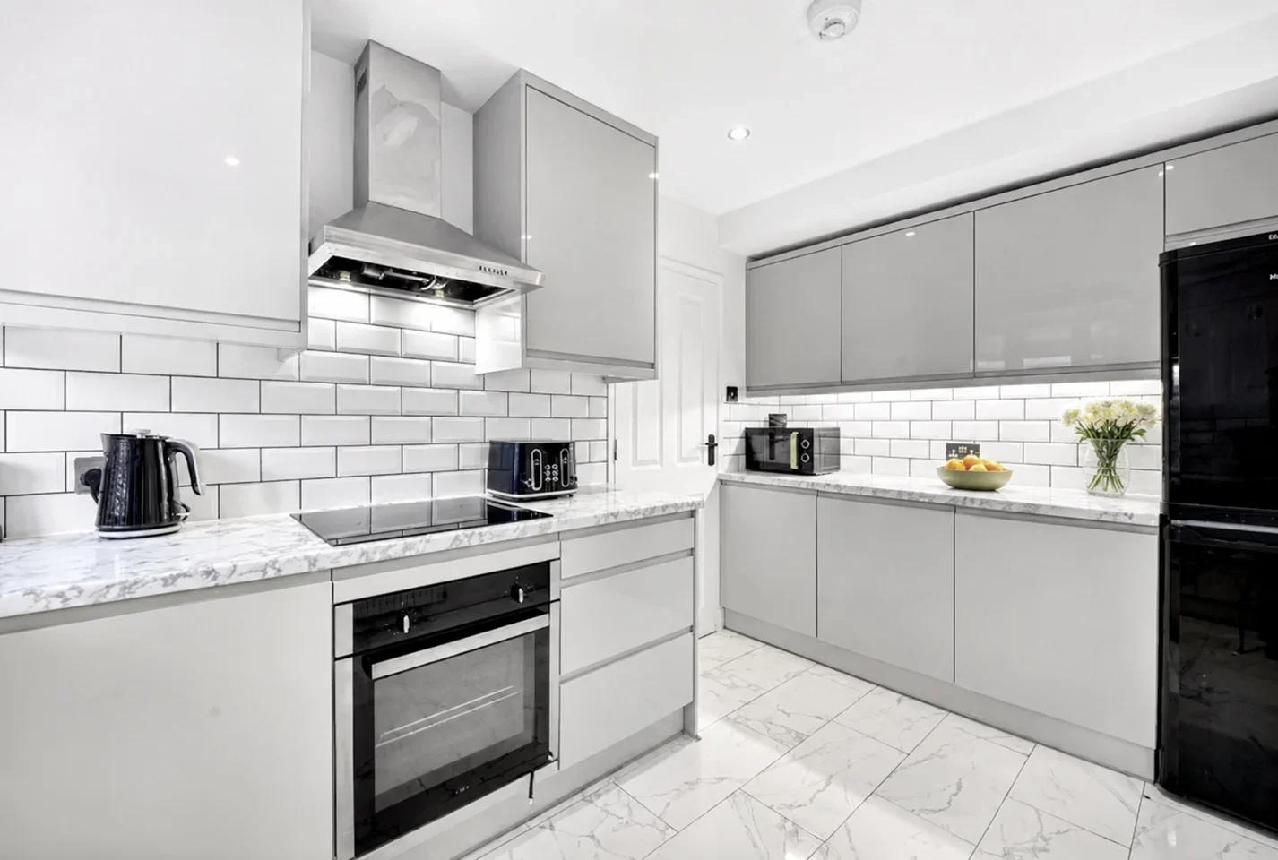 Flat Abbess Close in Greater London