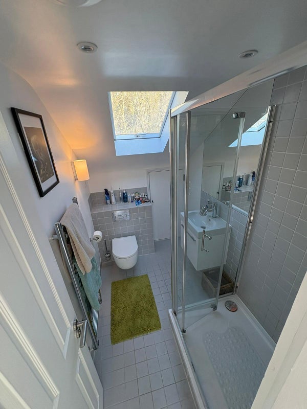 Room Larcom Street in Greater London