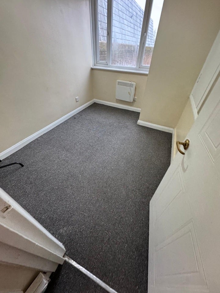 Flat Uxbridge Road in Greater London