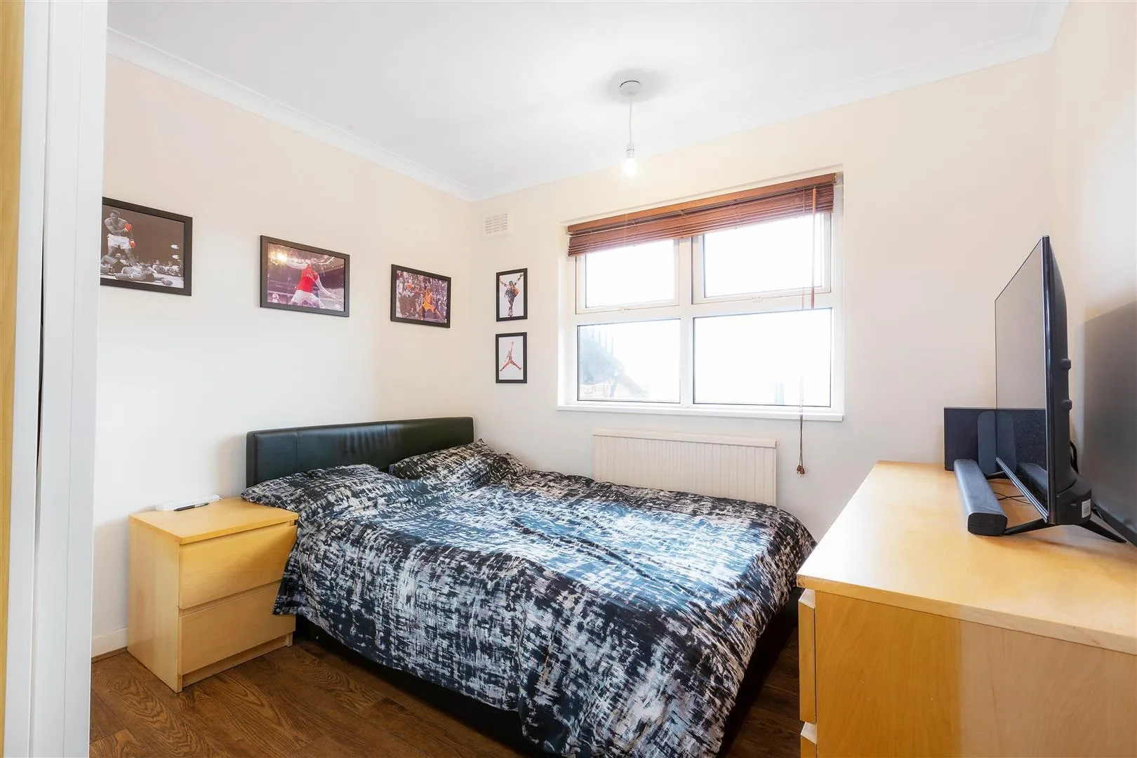 Flat Clifford Avenue in Greater London