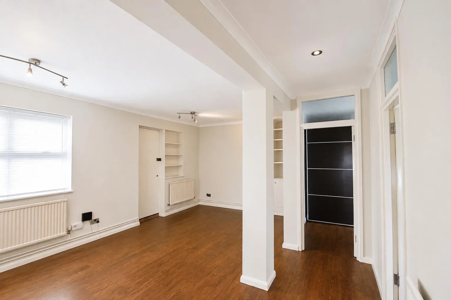 Flat Clifford Avenue in Greater London