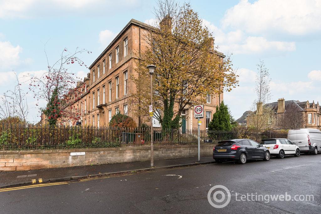Flat Peel Terrace in City of Edinburgh