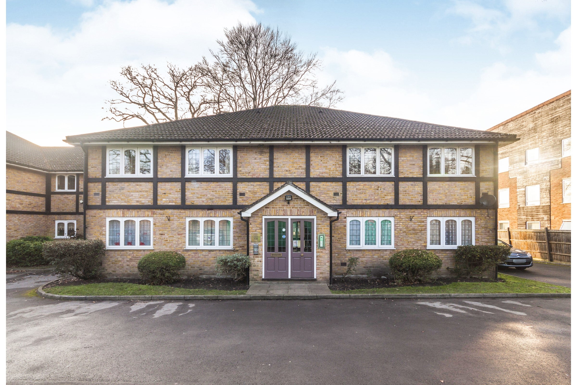 Flat Aragon Road in London