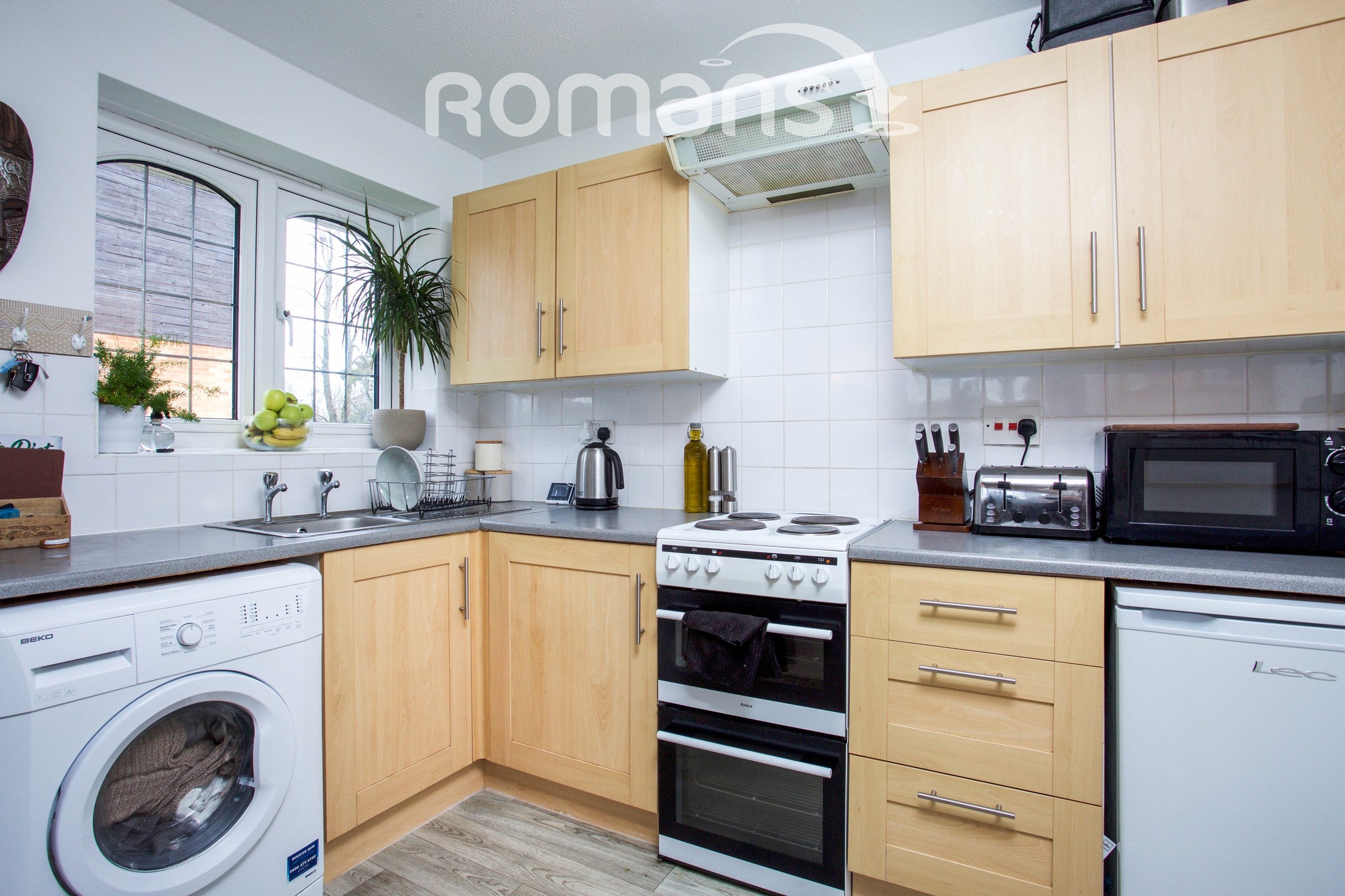 Flat Aragon Road in London