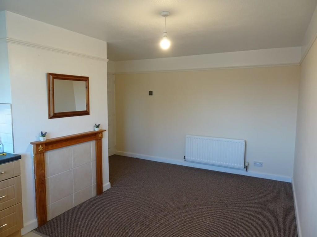 Flat Queensway in Melksham