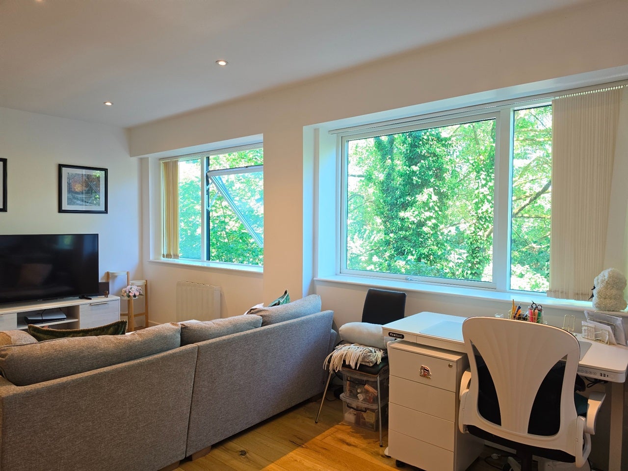 Flat Clayton Road in Greater London
