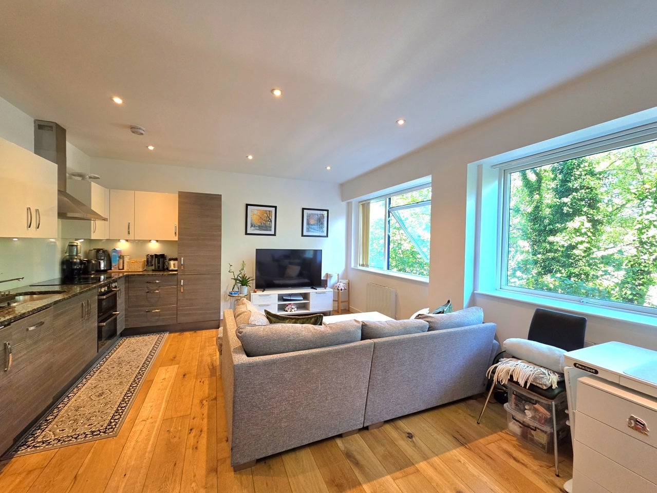 Flat Clayton Road in Greater London