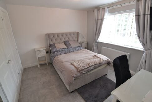 Room Barbel Drive in Wolverhampton