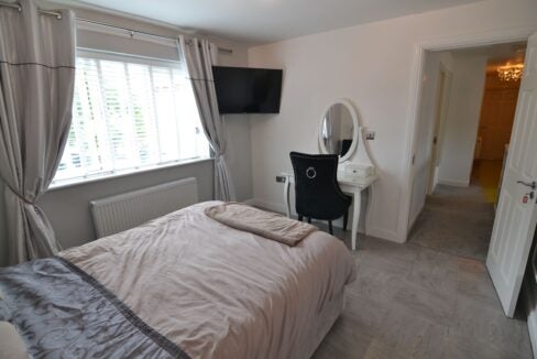 Room Barbel Drive in Wolverhampton