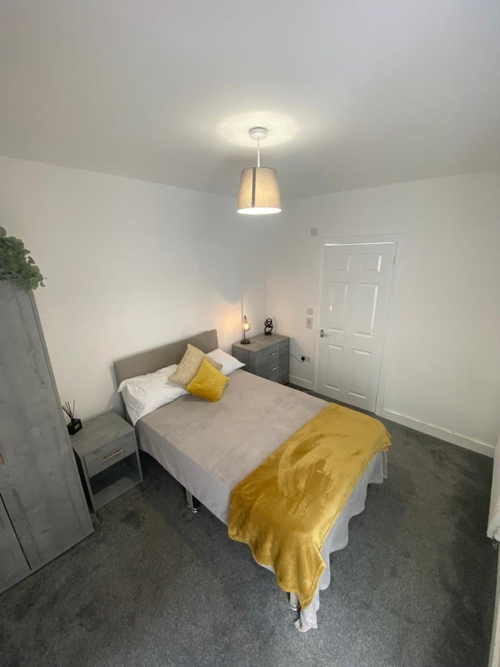 Room Rainton Road in Doncaster