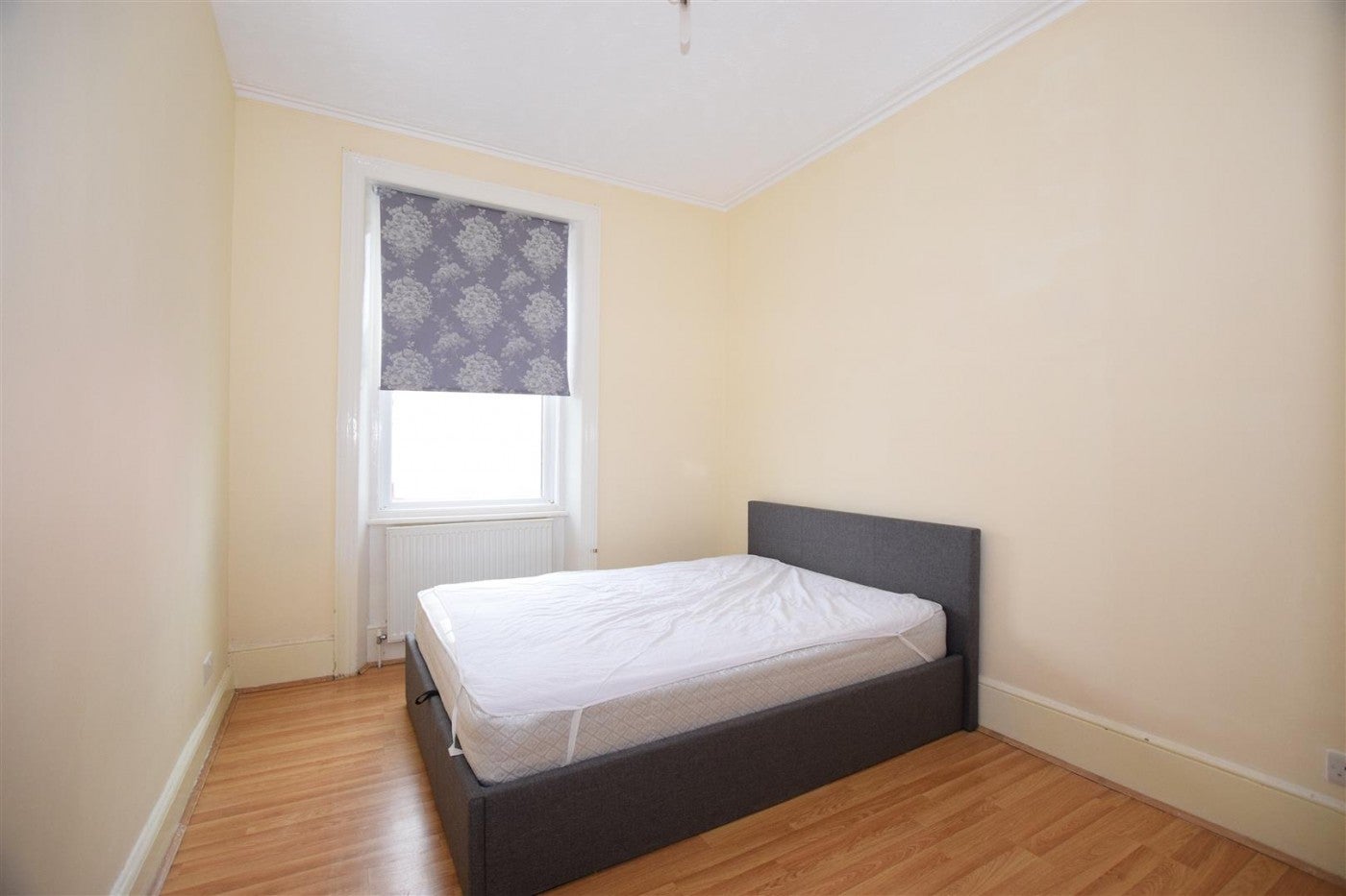 Flat Kilburn High Road in Greater London