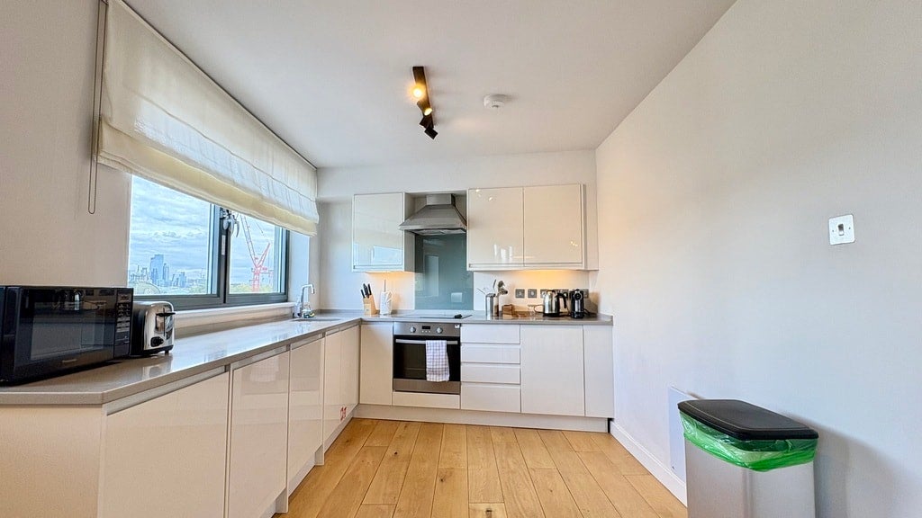 Flat Charlotte Street in Greater London