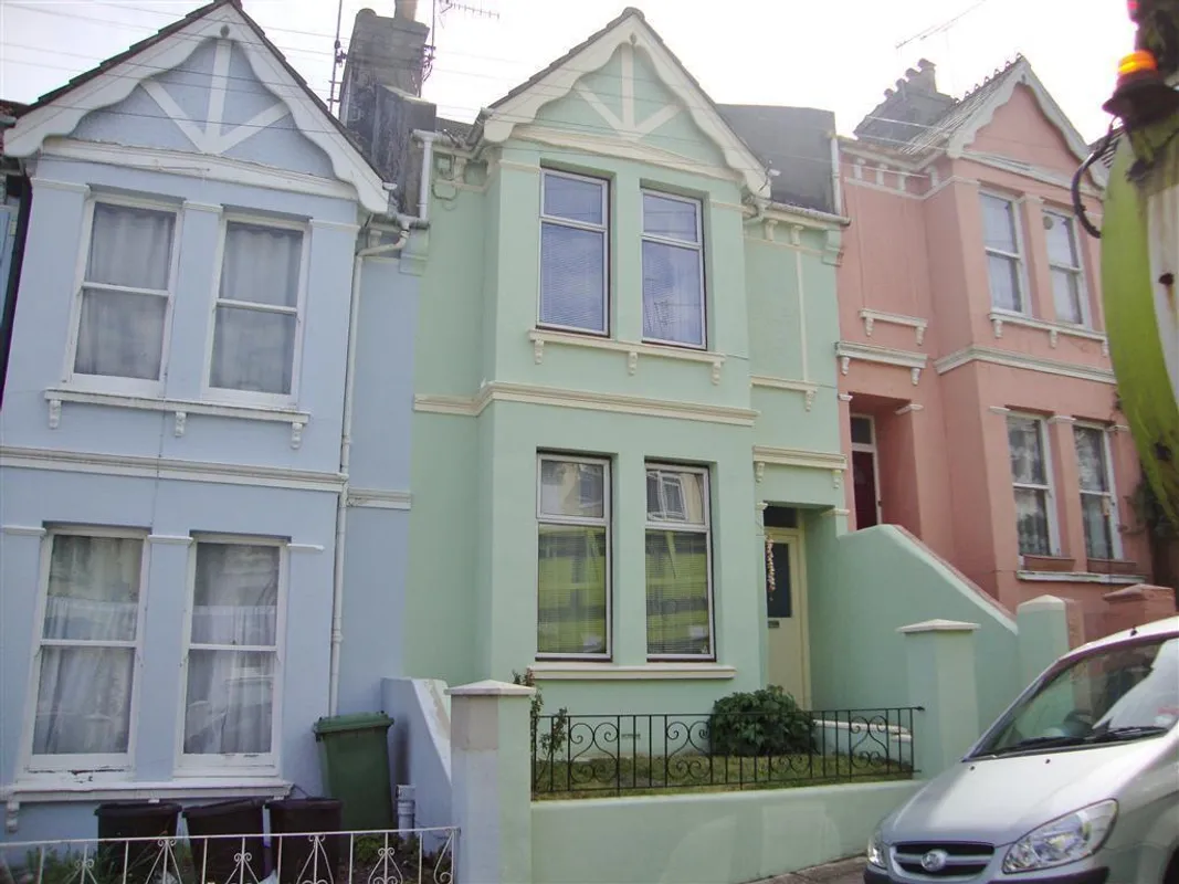 Flat Brading Road in Brighton
