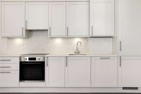 Flat Old Brompton Road in Greater London