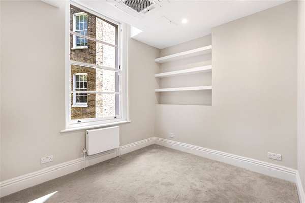 Flat Old Brompton Road in Greater London
