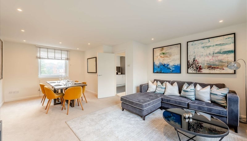 Flat Fulham Road in Greater London