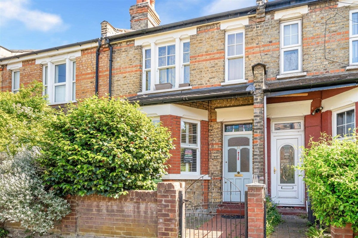House Homecroft Road in Greater London