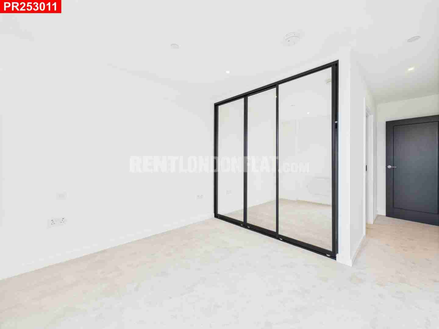 Flat London Road in Borough of Spelthorne
