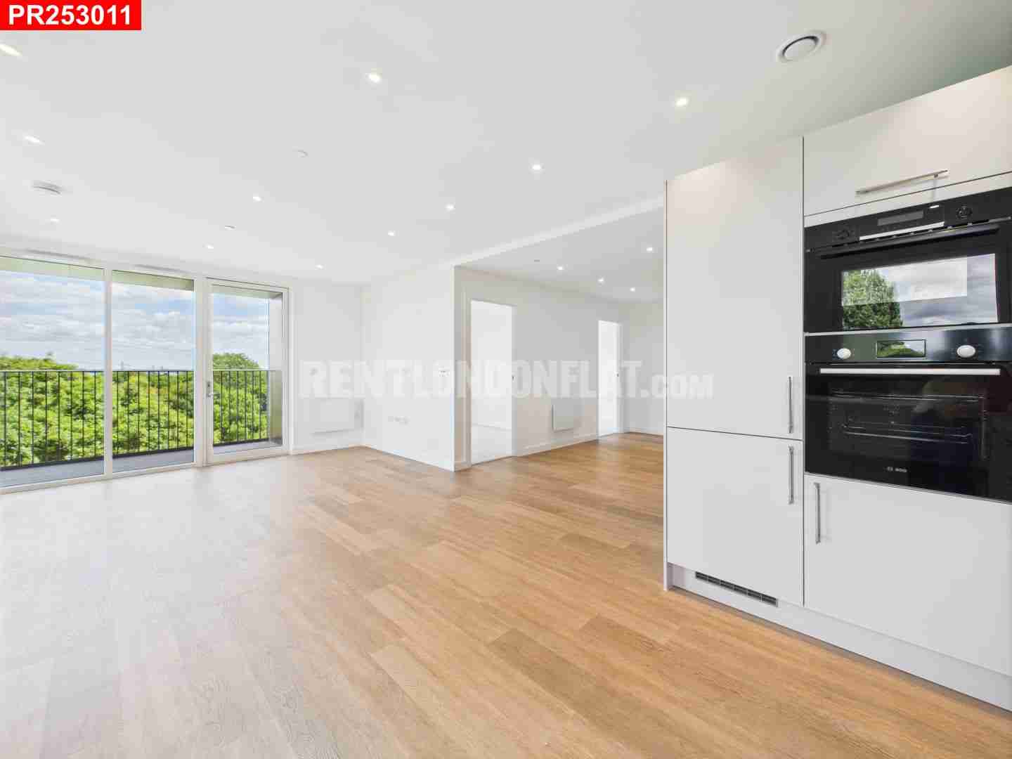 Flat London Road in Borough of Spelthorne