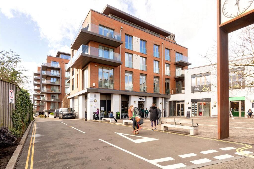 Flat Sherriff Road in Greater London