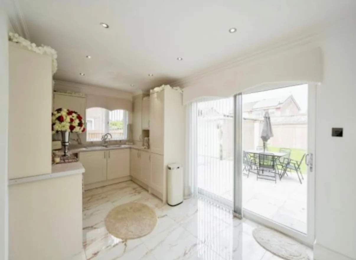 House Brecks Lane in Doncaster