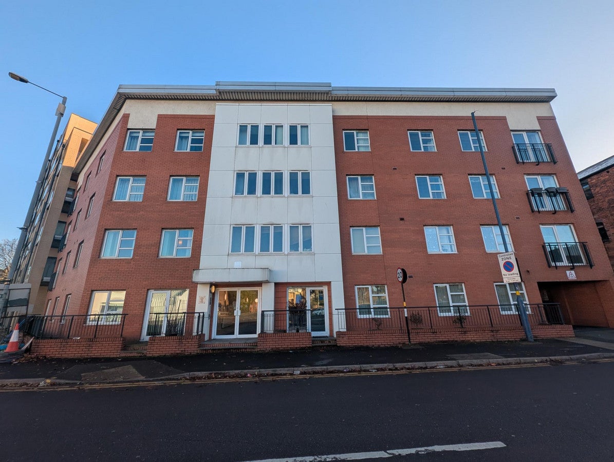 Flat Clement Street in Birmingham