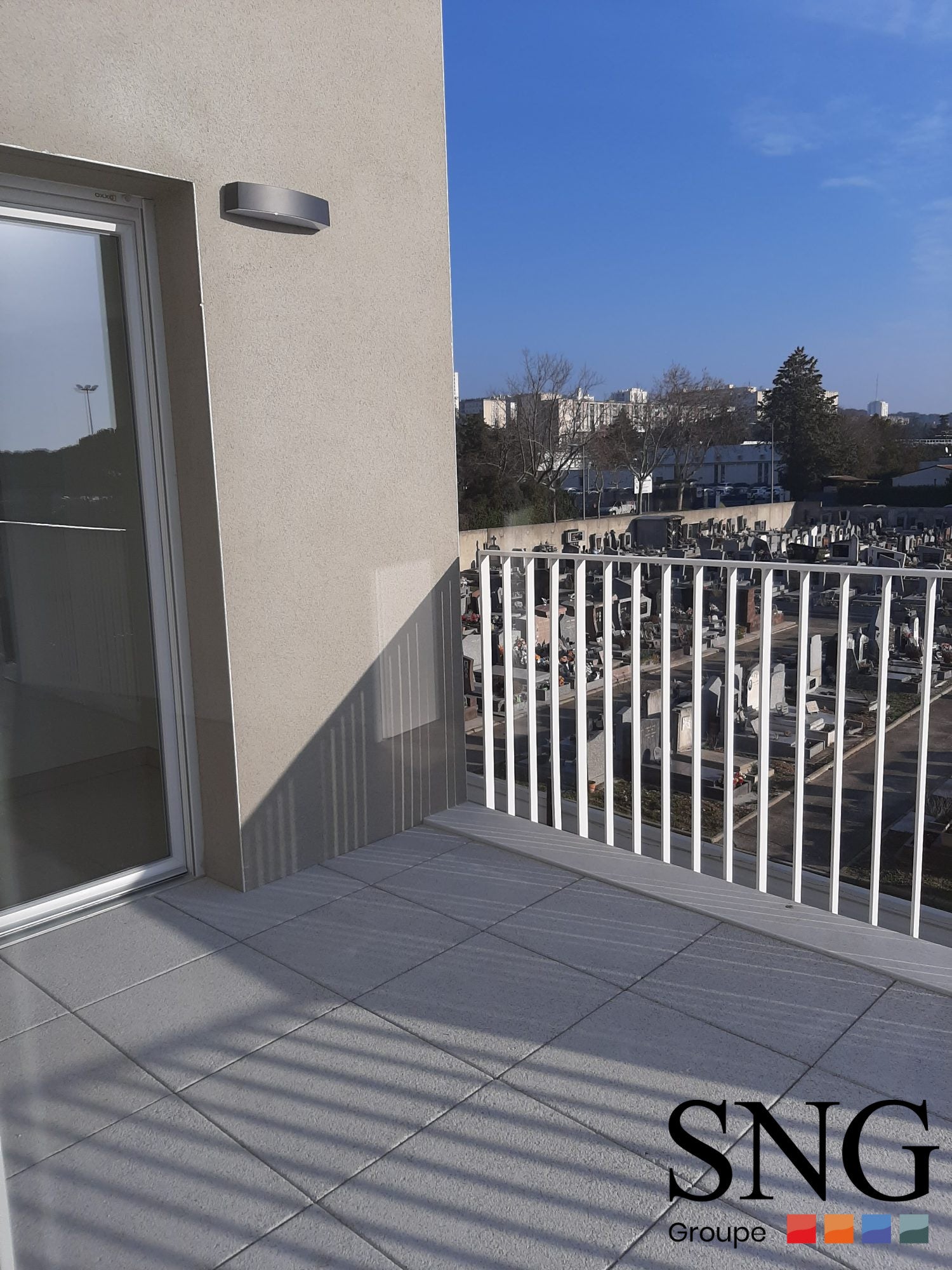 Appartement Rue Jules Raimu à Nîmes