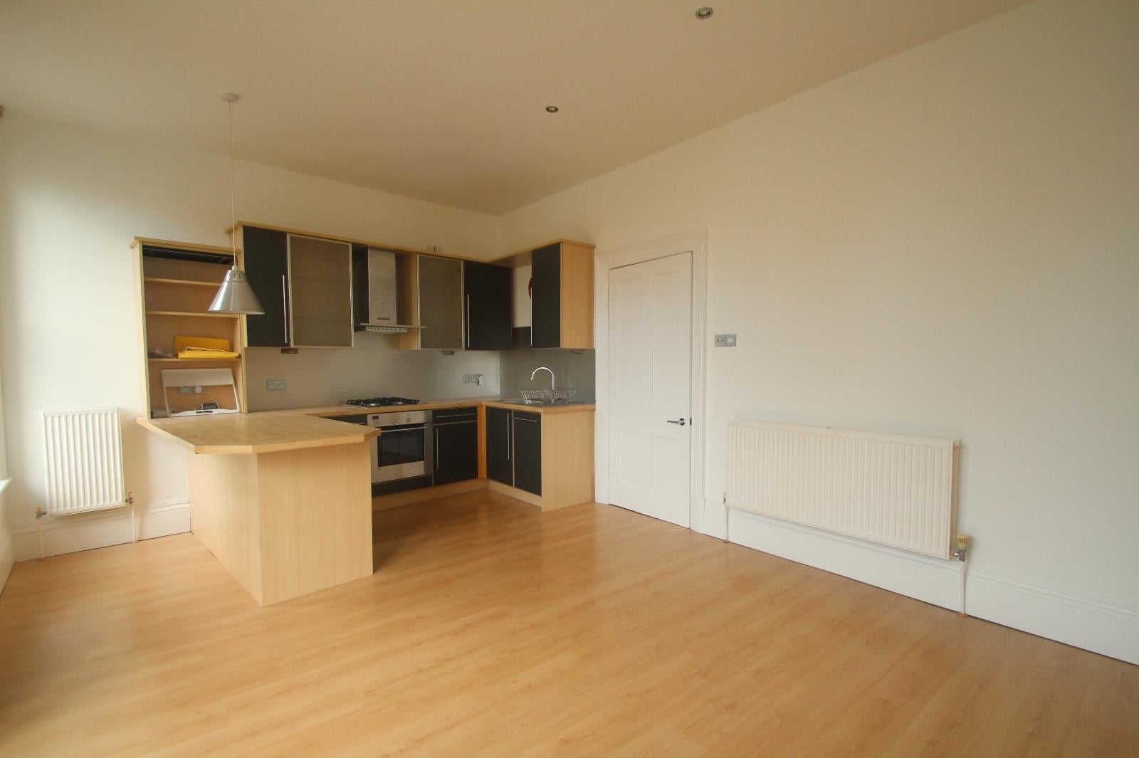 Flat Alderson Road in Harrogate