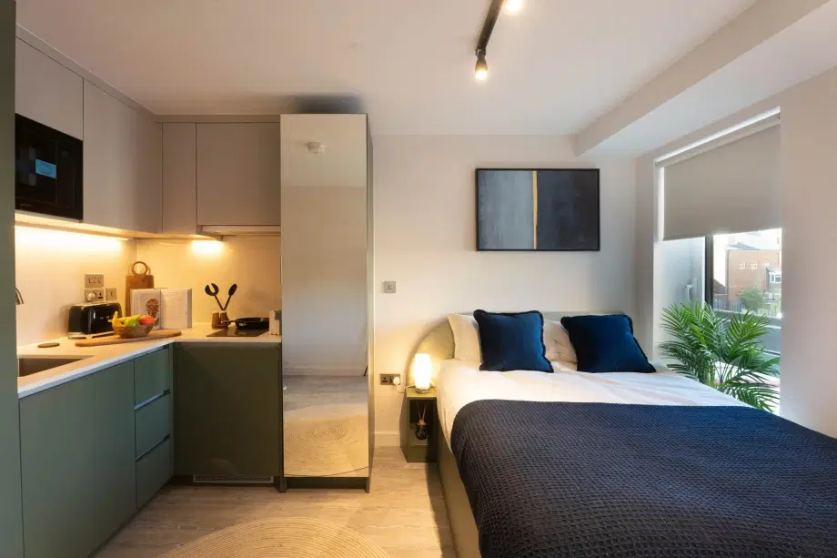 Flat Clarence Street in Greater London