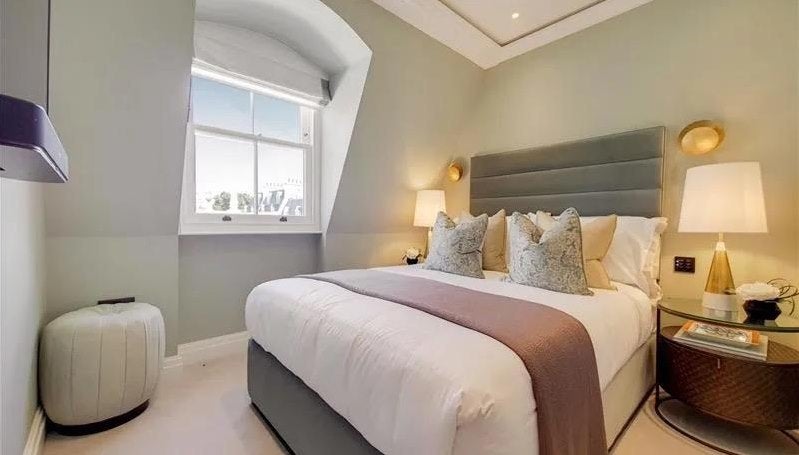 Flat Prince of Wales Terrace in Greater London