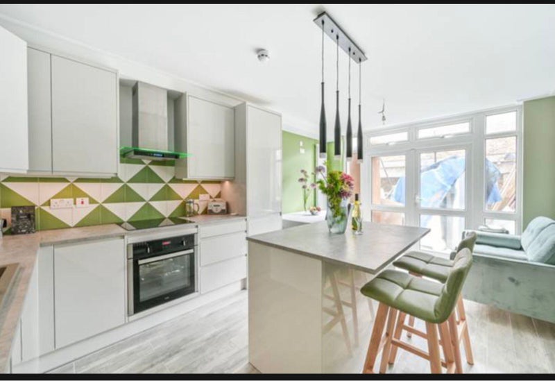 Room Kingsland Road in Greater London
