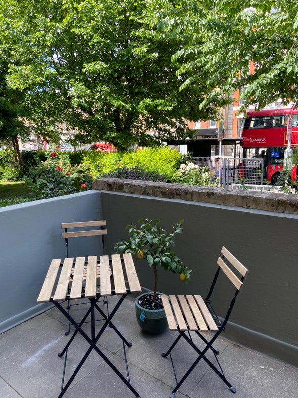 Room Kingsland Road in Greater London
