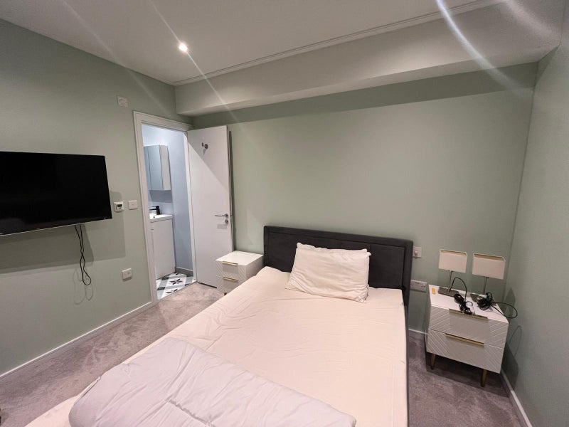 Room Kingsland Road in Greater London