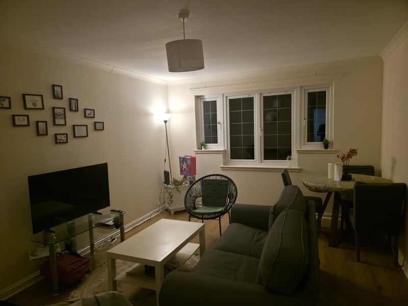 Room Burnvale Place in Livingston