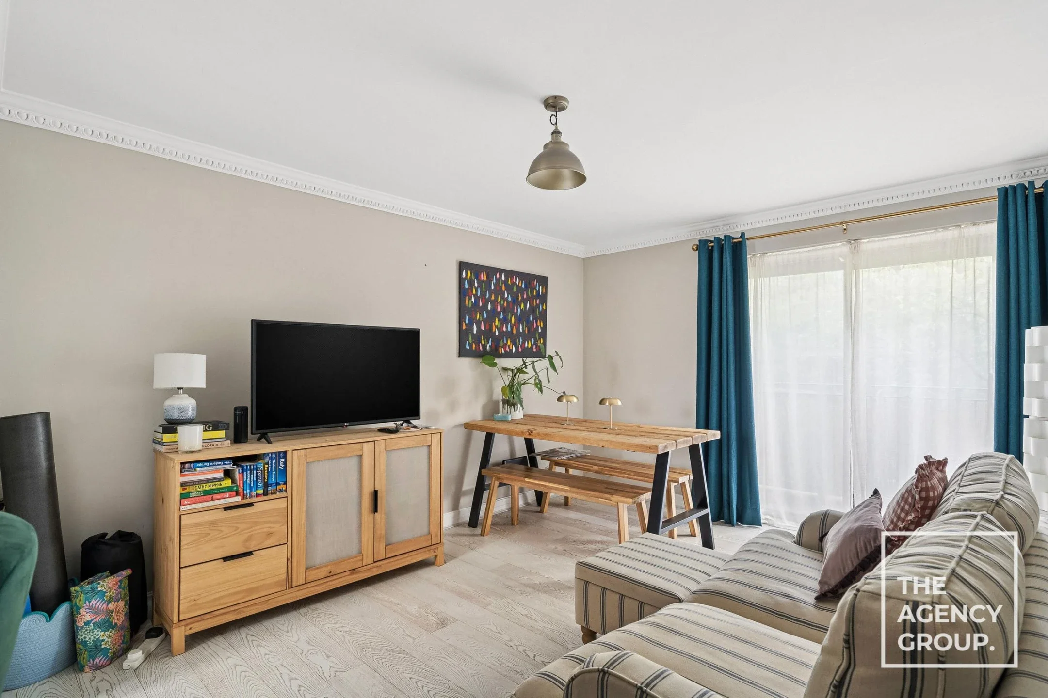 Flat Condray Place in Greater London