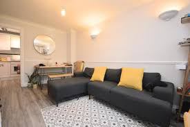 Room Meredith Mews in Greater London
