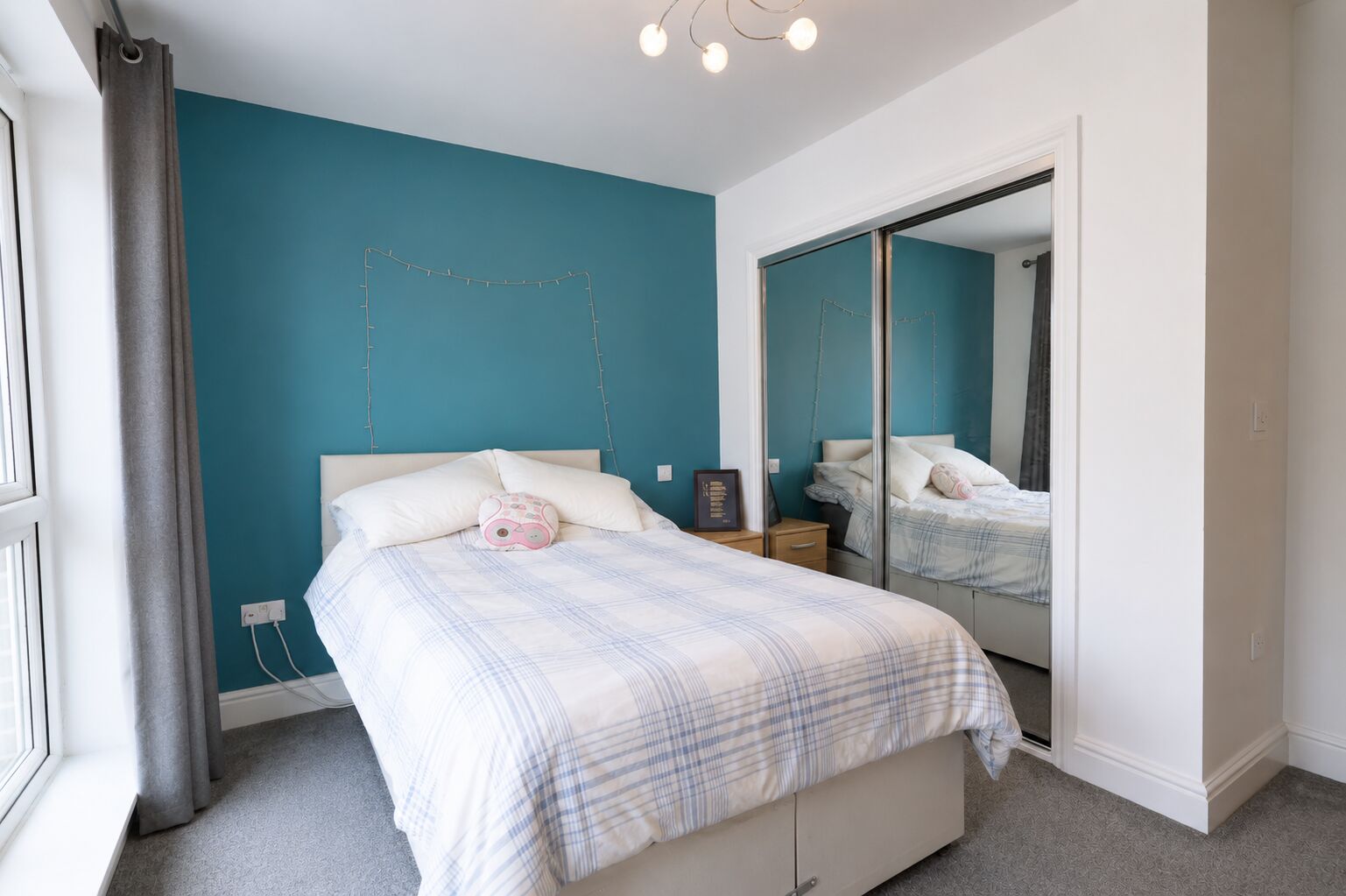 Flat Freer Crescent in Loudwater