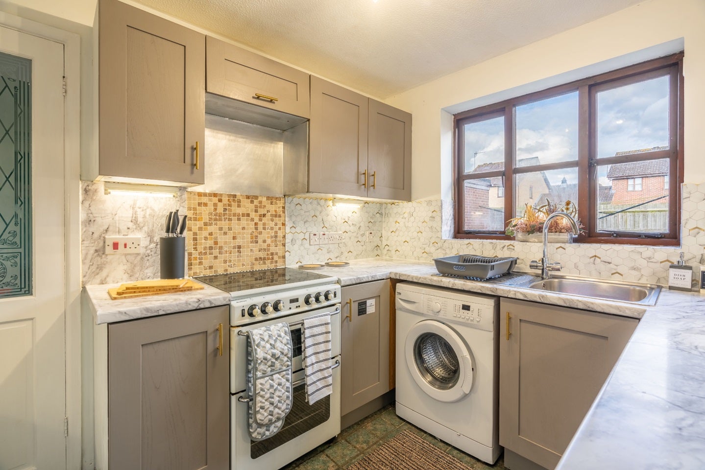 House Beaulieu Close in Cherwell District