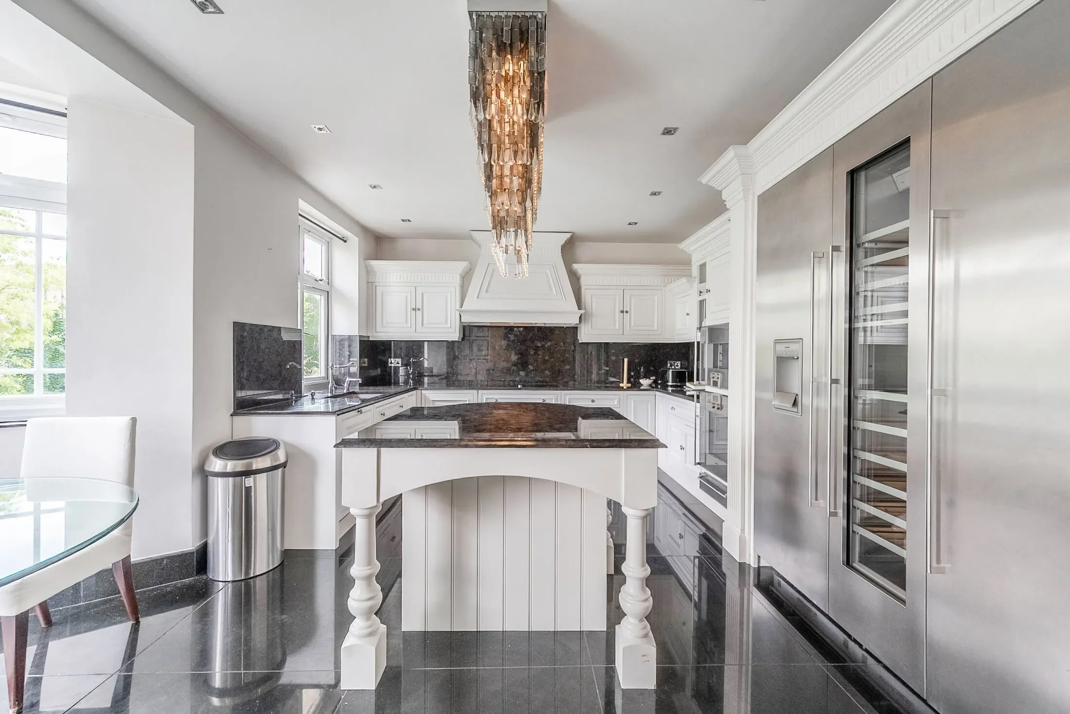 Flat Finchley Road in Greater London